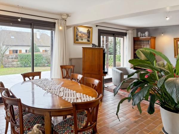 Maison à vendre 9 pièces (01)