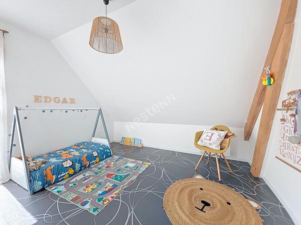 Maison A VENDRE à Saint Florent Le Vieil, quartier calme et recherché, quatre chambres, terrain clos avec piscine