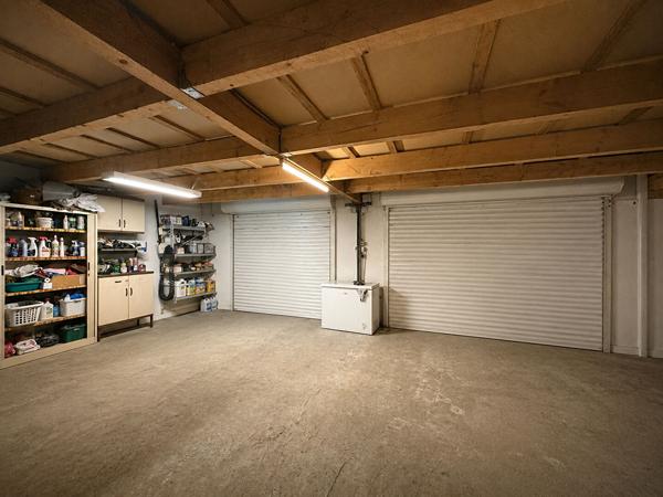 Mas avec 7 700 m² de terrain, Fort potentiel professionnel