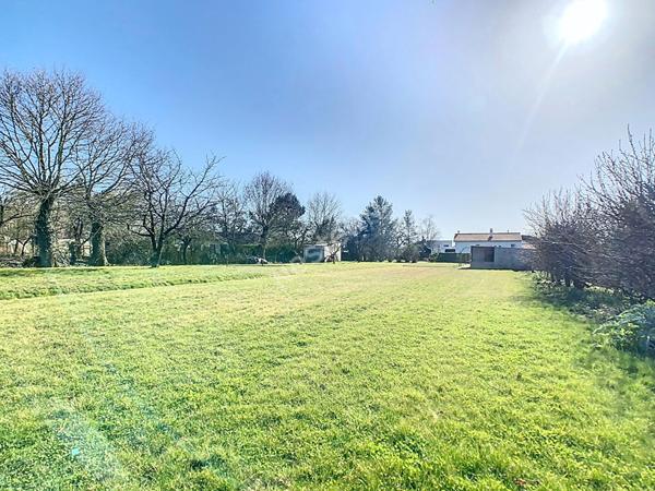 Merveilleux terrain constructible sur la commune de Saint Germain sur Moine en plein bourg, à 5 minutes de l'axe Nantes-Cholet