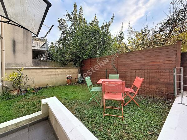 MONTREUIL - FONTENAY SOUS BOIS- VINCENNES, QUARTIER DES PARAPLUIES, RESIDENCE RECENTE, BEAU 2 PIECES AU CALME EXPOSE PLEIN SUD AVEC JARDIN PRIVATIF ET CAVE.
