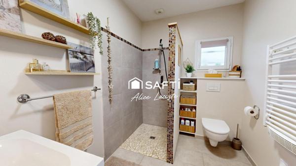 Maison contemporaine de plain-pied avec vue sur les Pyrénées