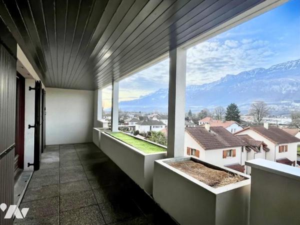 SPACIEUX  APPARTEMENT DUPLEX T4 90 m2 AVEC TERRASSE - AU CALME -   GARAGE EN SUPPLEMENT