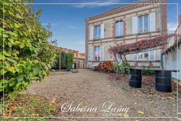 🏰 Magnifique Maison de Maître – 164 m² - 8 pièces – Anglure