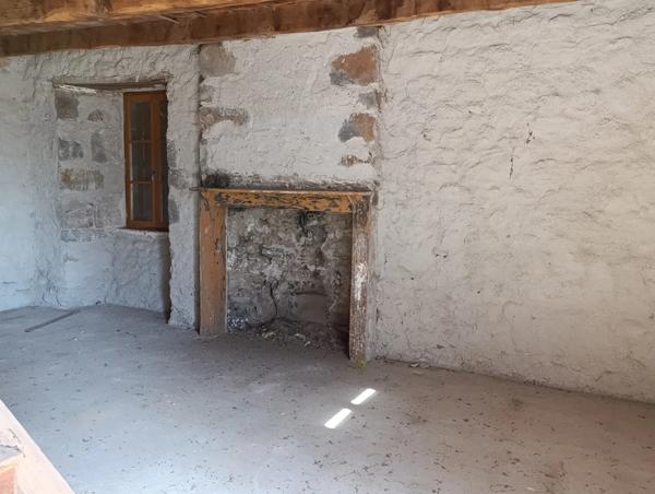 Maison à vendre 2 pièces SAINT MARTIN VALMEROUX (15)