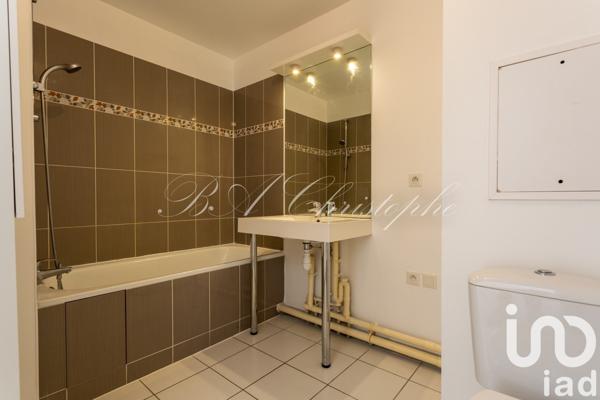 Appartement 2 pièces de 45 m² à Chanteloup-les-Vignes (78570)