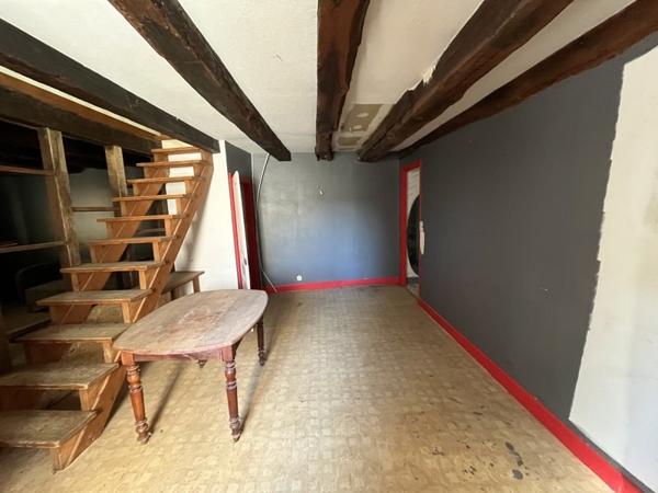 Immeuble à vendre |  Saint-Yrieix-la-Perche |  230 m²