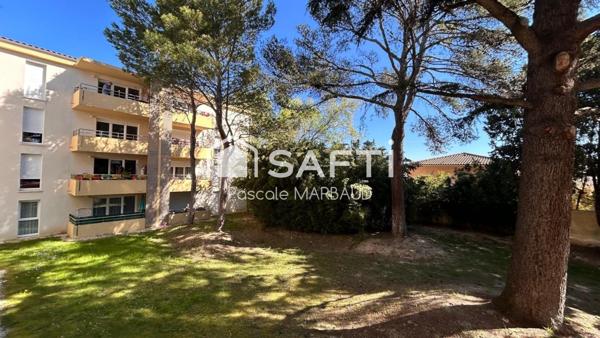 P2 de 2019 , 42 m² avec clim , terrasse , parking , local à vélo, espaces verts, en parfait état