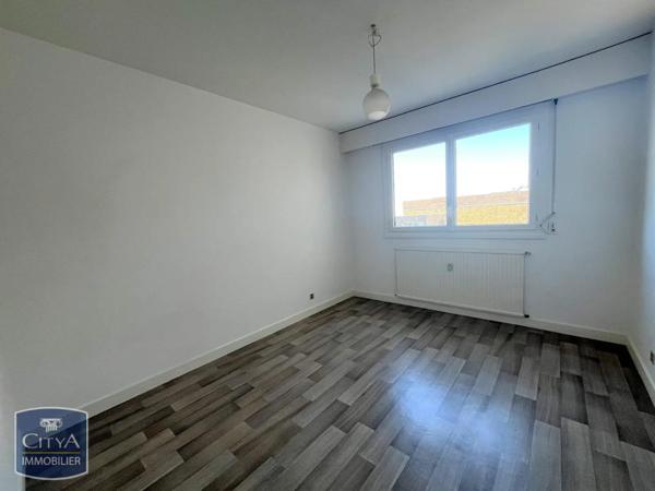 Appartement à louer 5 pièces 118.43m²
