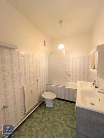 Appartement à louer 5 pièces 118.43m²