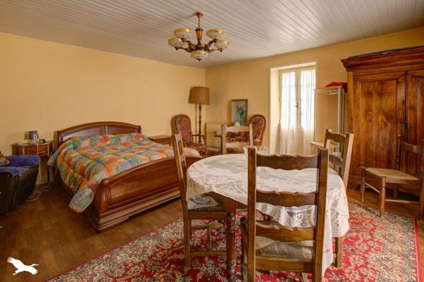 Maison à vendre 293 216 € Sainte-Féréole 5 p 112 m² DPE F