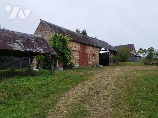 A VENDRE. Maison. ST CYR DU BAILLEUL. Sud Manche. Basse Normandie.
Dans hameau en campagne, ma...