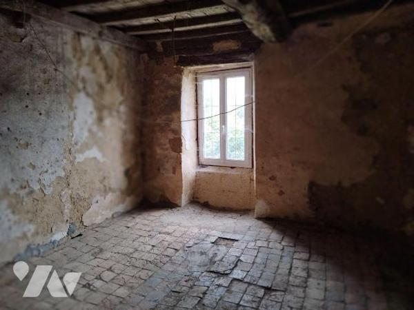 A VENDRE. Maison. ST CYR DU BAILLEUL. Sud Manche. Basse Normandie.
Dans hameau en campagne, ma...