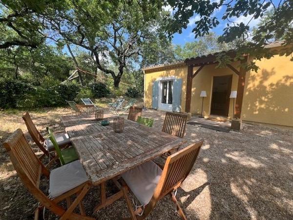 villa de plain pied 5 pieces avec jardin