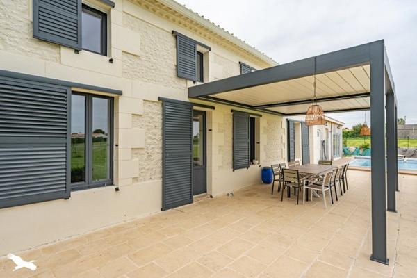Maison à vendre |  Meschers-sur-Gironde |  9 pièces | 265 m²
