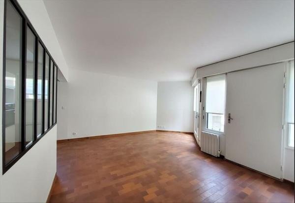 Appartement T3 avec terrasse et jardin privatif à 2 pas de la mairie de Clamart