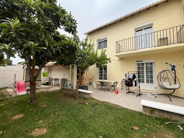 Maison Arles 5 pièce(s) 104 m2