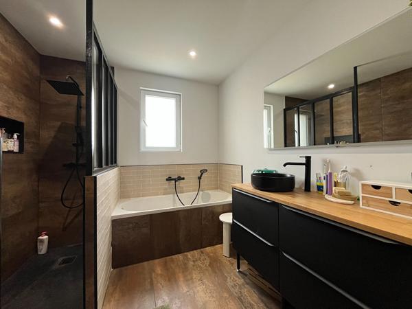 Maison Arles 5 pièce(s) 104 m2