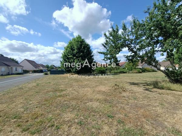 Terrain à TELOCHE, 72220 - 413m²