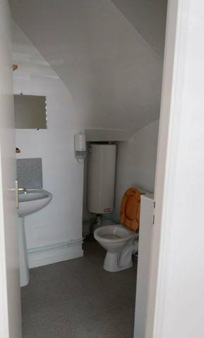 À LOUER – LOCAL COMMERCIAL / BUREAU – CENTRE DES SABLES D'OLONNE – DISPONIBLE RAPIDEMENT
