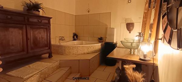 CARCES 83570 Vaste appartement de 155 m² en rez-de-chaussée idéal habitation ou activités professionnelles