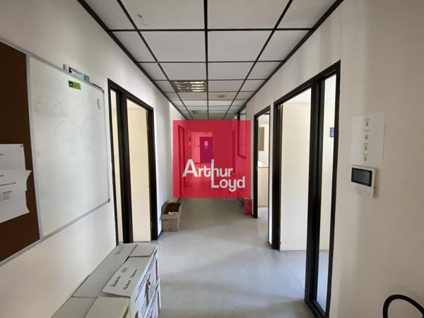 Bureaux à vendre à Meylan 475m² lumineux avec parkings privatifs