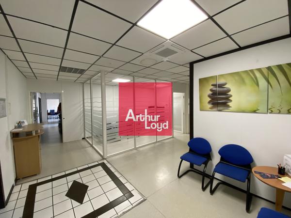 Bureaux à vendre à Meylan 475m² lumineux avec parkings privatifs