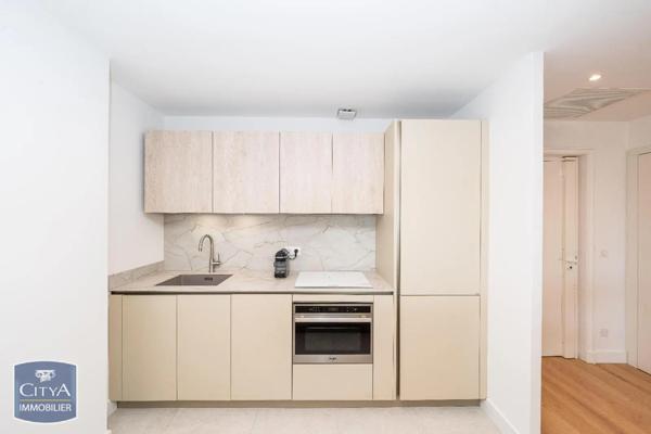 Appartement à vendre 2 pièces 77.12m²