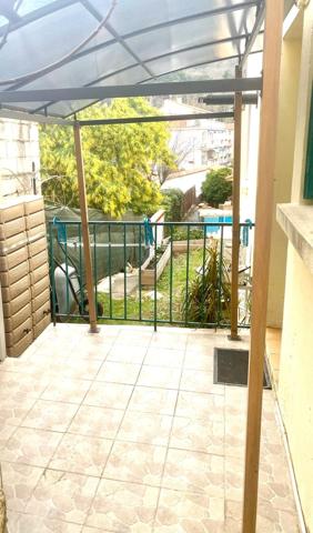 MAISON sur terrain clos avec jardin