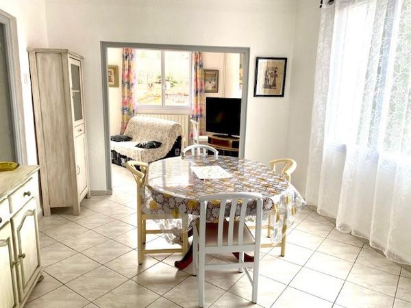 MAISON sur terrain clos avec jardin