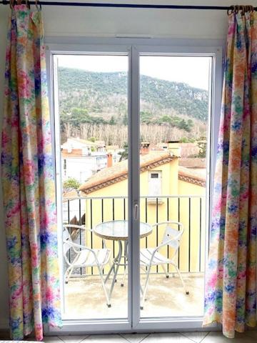 MAISON sur terrain clos avec jardin