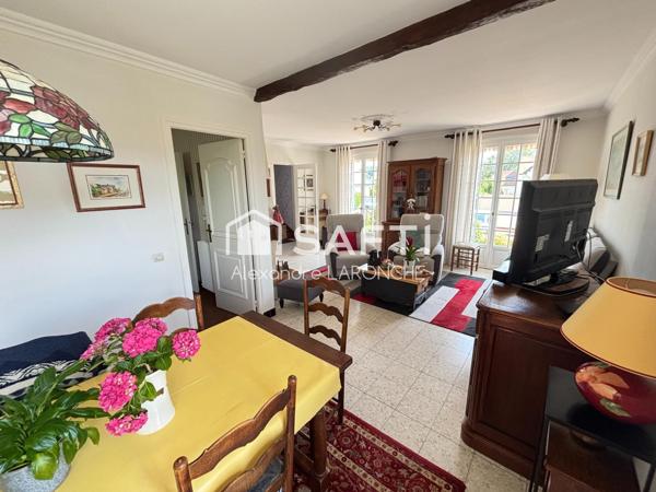 Spacieuse maison, 5 chambres à 5 minutes au nord de Lisieux.