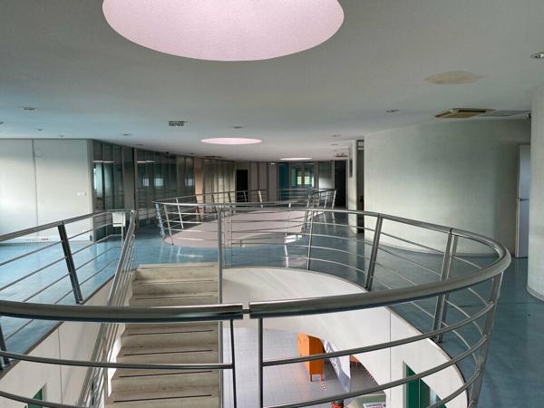 Chalon sur Saône Nord - Axe passant - Bureaux 200 m² à louer