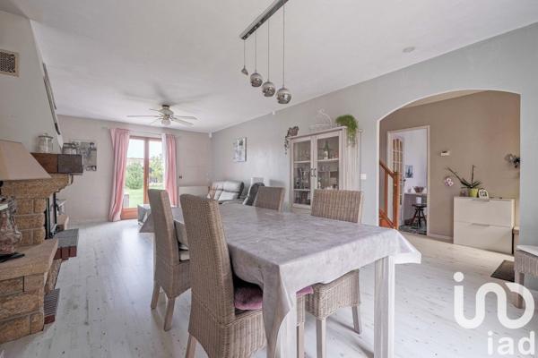 House for sale 5 rooms 112 m² Fontenay-Trésigny