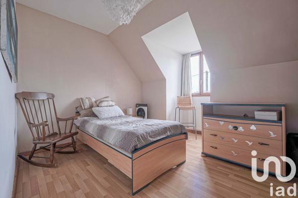 House for sale 5 rooms 112 m² Fontenay-Trésigny