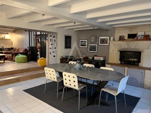 2 maisons 215m² grange et terrain