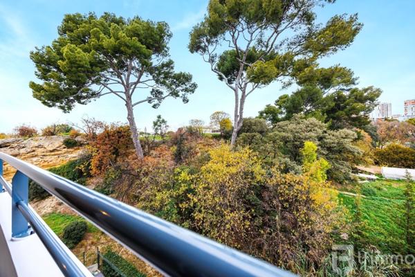 13012/Appartement/Terrasse/Stationnement privé