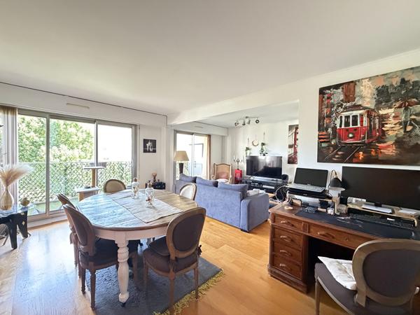 Appartement 4 pièces à vendre à Puteaux - 96,56 m²  avec cave et parking