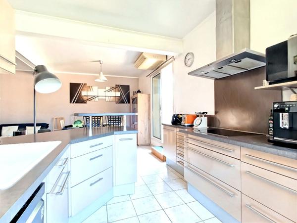 Appartement Le Pontet 4 pièce(s) 95 m2