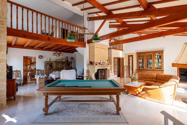 Maison à vendre |  Tesson |  9 pièces | 230 m²