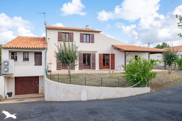 Maison à vendre |  Tesson |  9 pièces | 230 m²