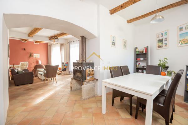 Mallemort (13370) Usage mixte - Maison de ville de 245 m2 totalement rénovée