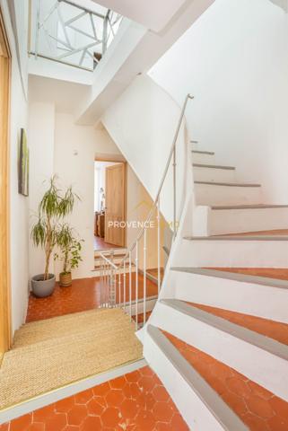 Mallemort (13370) Usage mixte - Maison de ville de 245 m2 totalement rénovée