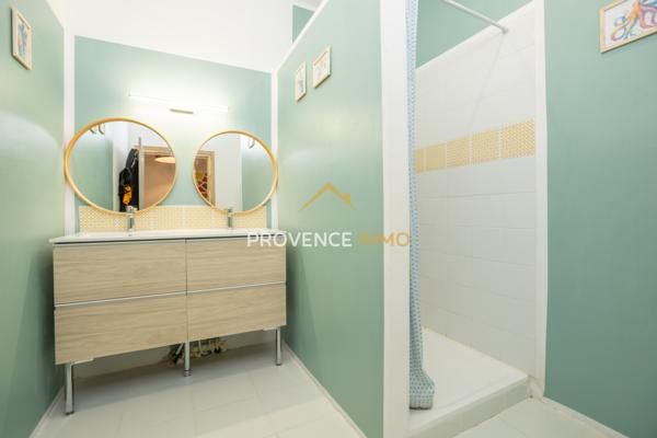 Mallemort (13370) Usage mixte - Maison de ville de 245 m2 totalement rénovée