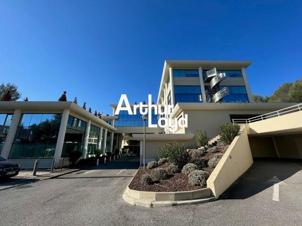 Bureaux rénovés à louer divisibles dès 184 m² - Sophia Antipolis