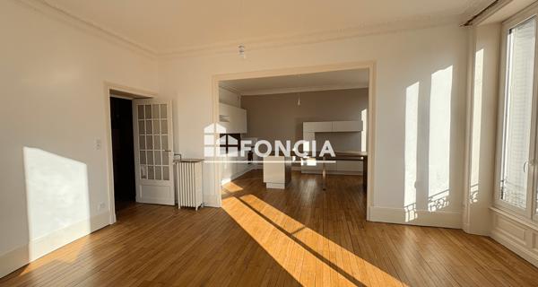 Location Appartement 5 pièces 131.58 m² - Clermont-ferrand 63000