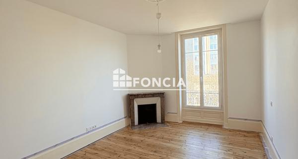 Location Appartement 5 pièces 131.58 m² - Clermont-ferrand 63000