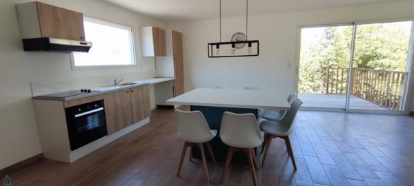 Villa récente T4 de plain pied sur terrain 800m²