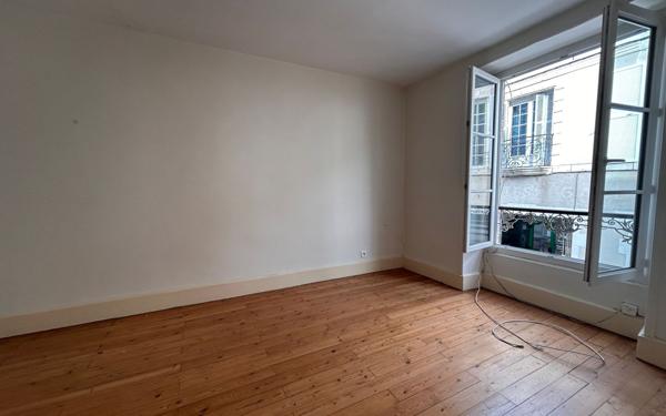 Appartement à louer    3 pièces •  Mer