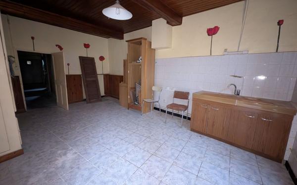 Immeuble à vendre    11 pièces •  Tournus